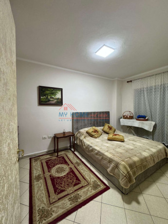 apartament-21-me-qera-tek-komuna-e-parisit-ne-tirane-big-2