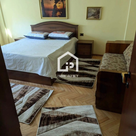 jepet-me-qera-apartament-21-qenderprane-bankes-se-shqiperise-big-1