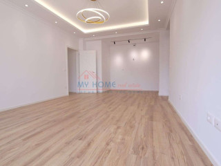 Apartament 2+1+2 ne shitje tek Zogu i Zi ne Tirane