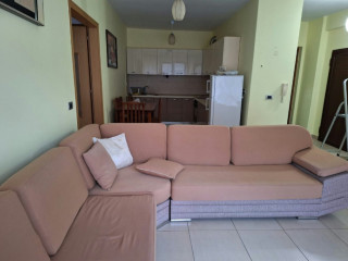 Jepet me qera apartament 3+1 zona: Fresku / Linze / Dajt