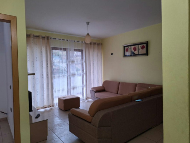 jepet-me-qera-apartament-31-zona-fresku-linze-dajt-big-3