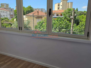 Apartament 1+1 ne Shitje te Xhamia e Tabakeve Tirane