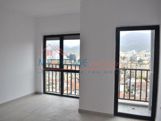 Shitet Apartament 2+1 Te Vila Gold Ne Ndertim te Ri