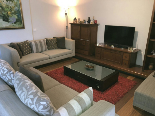 apartament-me-qera-per-banim-ne-pallat-i-ri-31-zona-myslym-shyri-drejtoria-policise-big-1