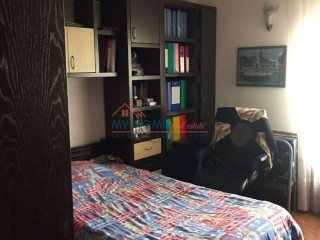 Apartament 3+1 me qera Komuna e Parisit ne Tirane