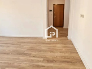 Apartament 1+1 / Zona : Shkolla Baletit