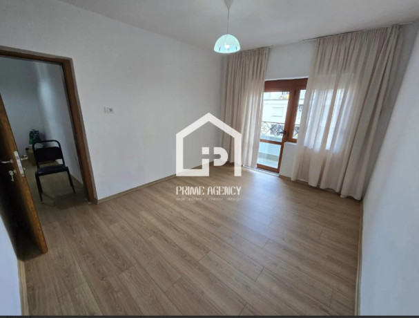 shitet-apartament-1-1-zona-pogradec-big-2