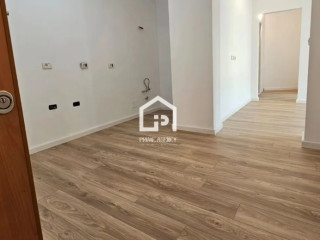 SHITET : Apartament 1+1 / Zona : Shkolla Baletit