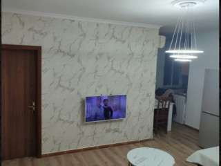 Apartament 1+1 me qira ne Pallat i Ri zona: Komuna Parisit / Kristal Center