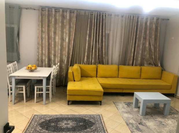 apartament-me-qira-21-ne-pallat-i-ri-zona-komuna-parisit-kristal-center-big-4