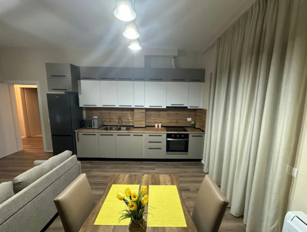 apartament-21-me-qera-zona-pazari-i-ri-9-katshet-barrikada-big-0